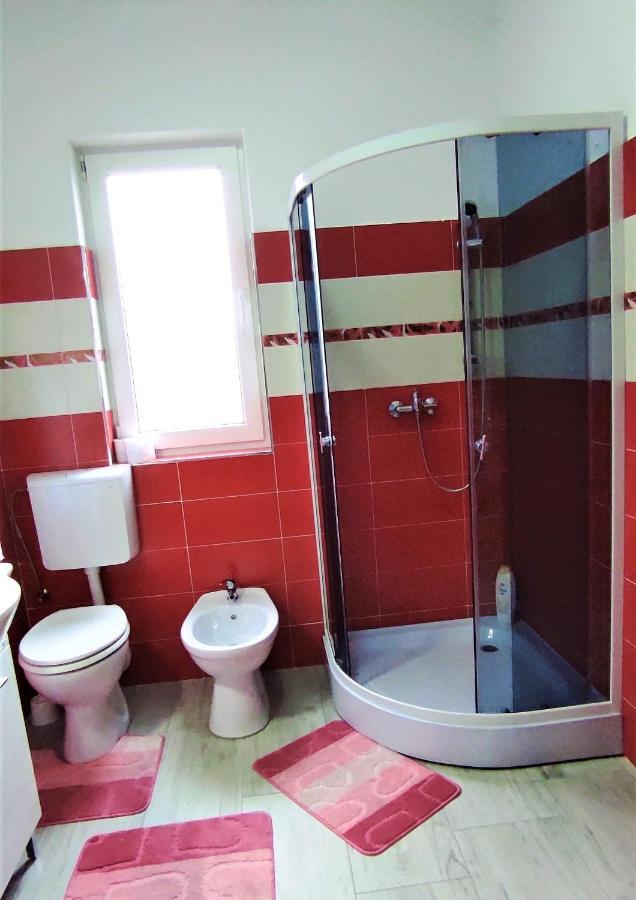 Apartamento Edo's Borşa